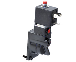Solenoid operator, internal pilot, with locking override