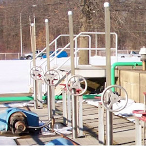 Latanick telescoping valves